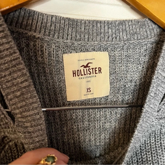 Hollister Gray Cold Shoulder Cotton Sweater, Women’s Size Extra Small - Picture 7 of 7